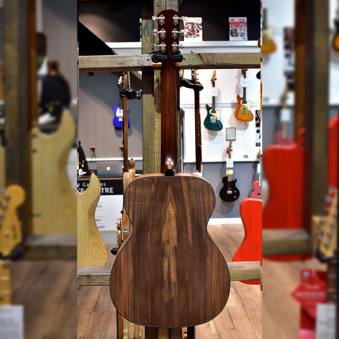Dovey Guitars Model 3 Walnut Acoustic Guitar w/Hard Case