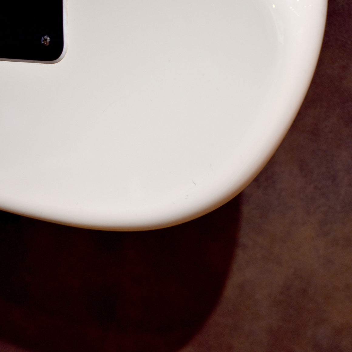 2004 40th Anniversary Burns Hank Marvin White Electric Guitar w/Hard Case (1038) (Pre-Owned)