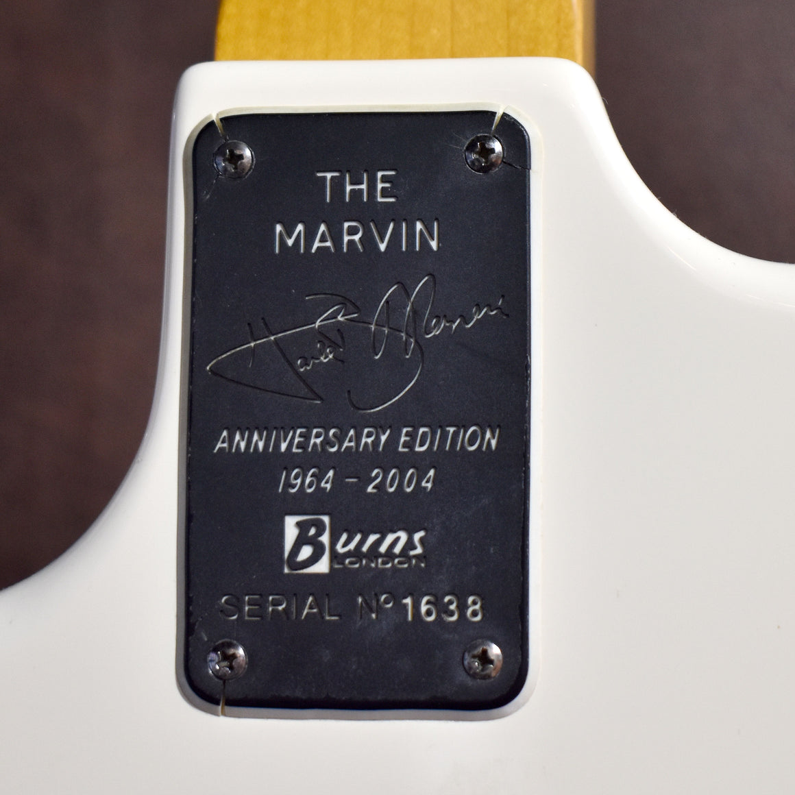 2004 40th Anniversary Burns Hank Marvin White Electric Guitar w/Hard Case (1638) (Pre-Owned)