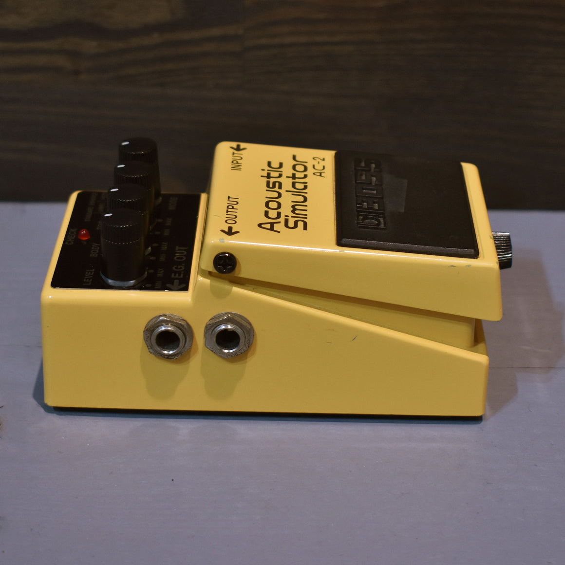 Boss AC-2 Acoustic Simulator Guitar Pedal (Pre-Owned)
