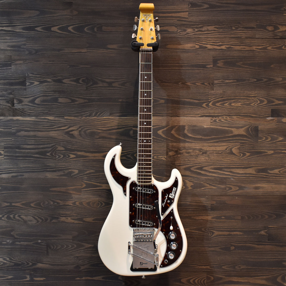 2004 40th Anniversary Burns Hank Marvin White Electric Guitar w/Hard Case (1638) (Pre-Owned)