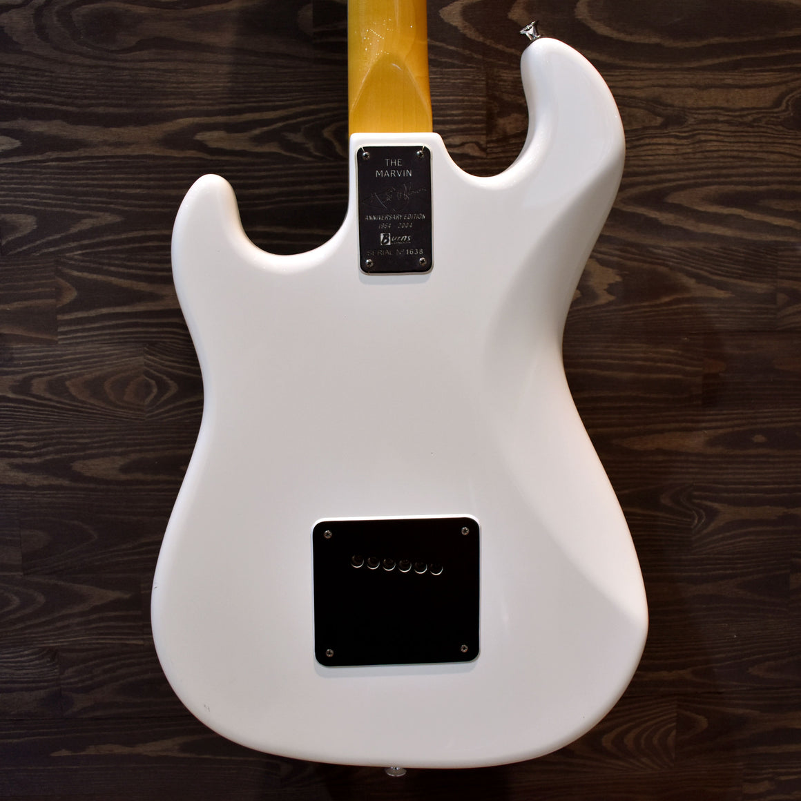 2004 40th Anniversary Burns Hank Marvin White Electric Guitar w/Hard Case (1638) (Pre-Owned)