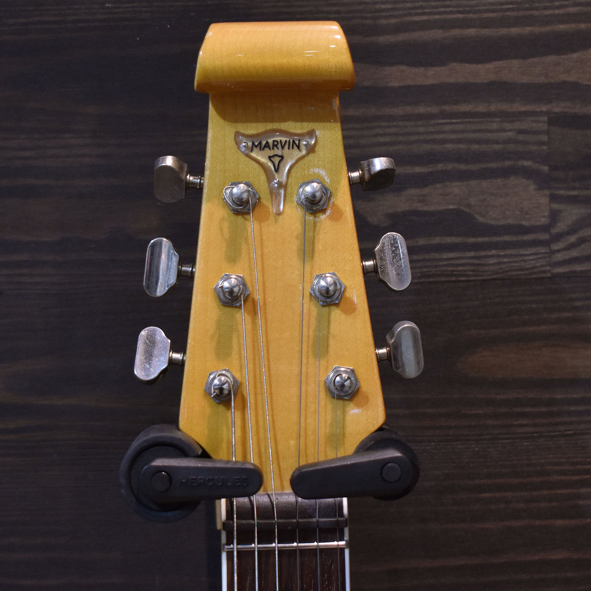 2004 40th Anniversary Burns Hank Marvin White Electric Guitar w/Hard Case (1638) (Pre-Owned)