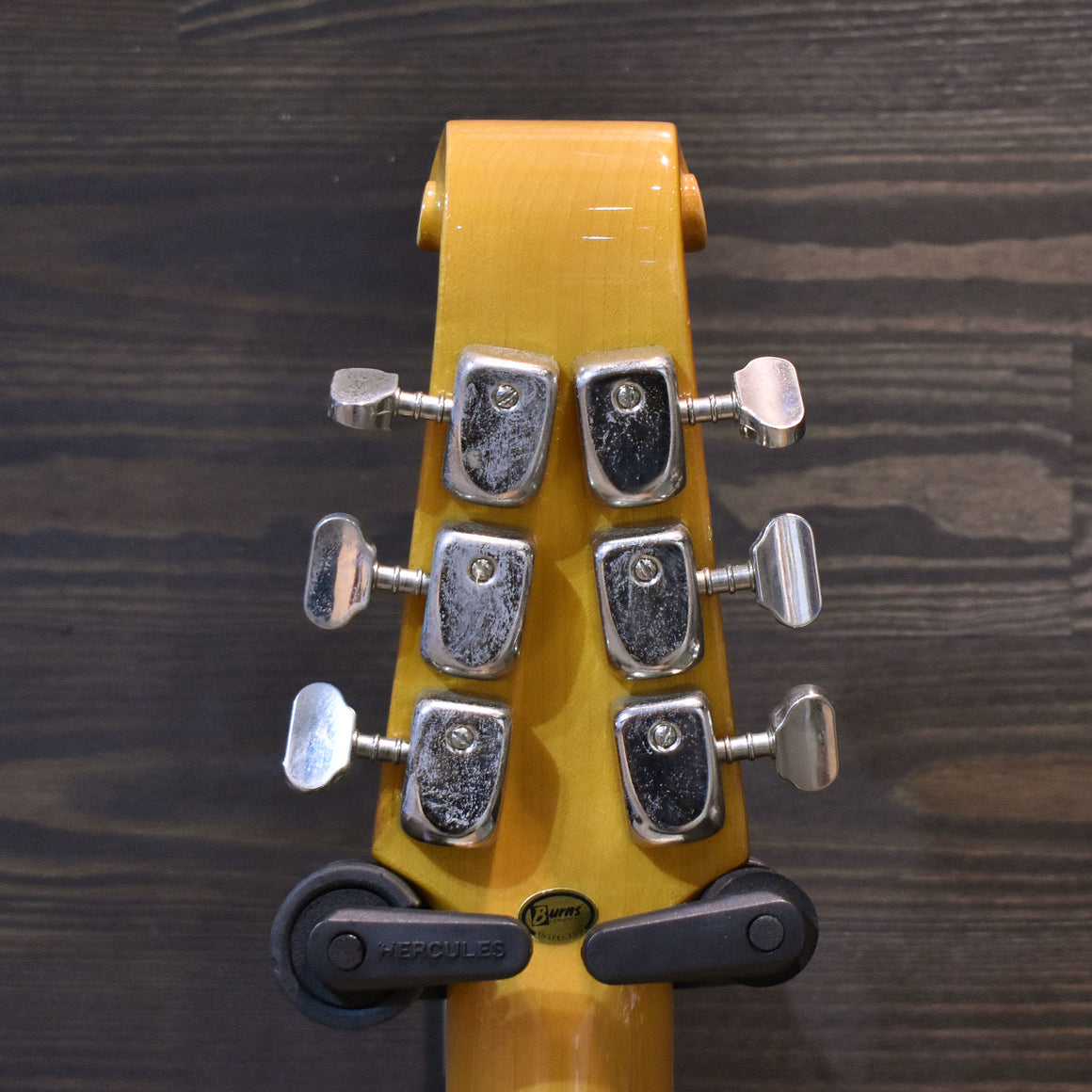 2004 40th Anniversary Burns Hank Marvin White Electric Guitar w/Hard Case (1638) (Pre-Owned)