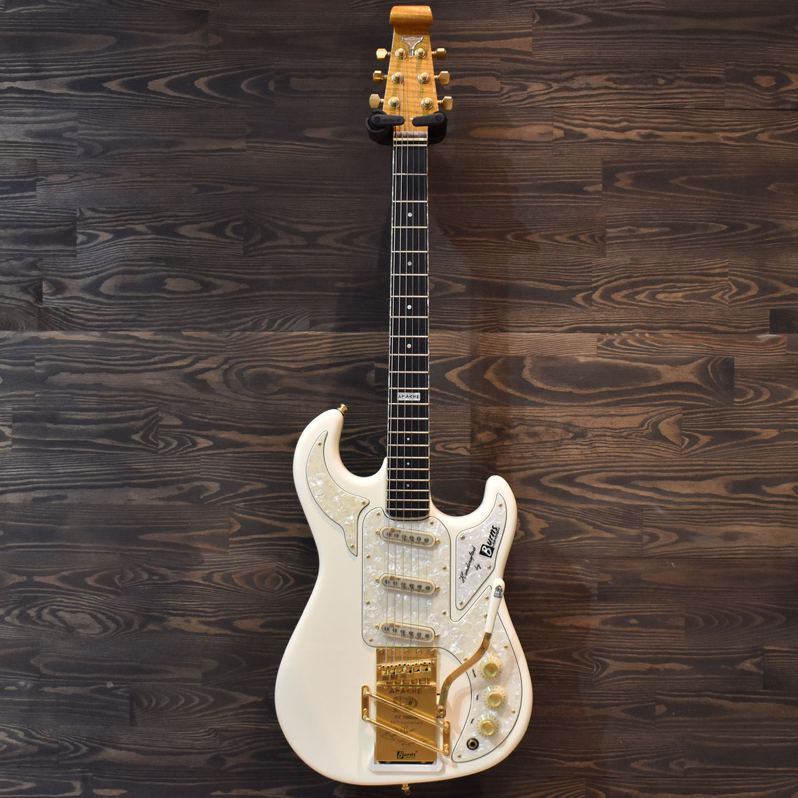 2011 Burns Apache White Electric Guitar w/Hard Case (052)