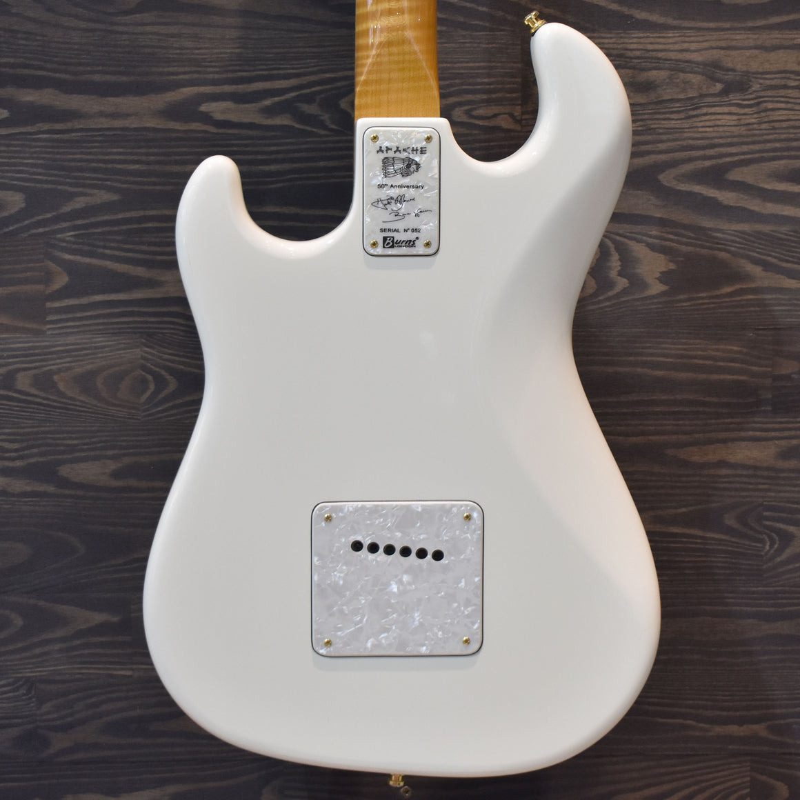 2011 Burns Apache White Electric Guitar w/Hard Case (052)