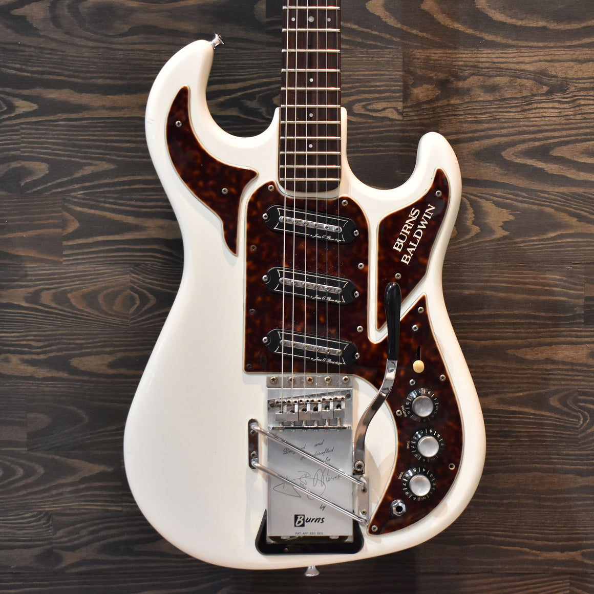 1967 Burns Hank Marvin White Electric Guitar w/Hard Case