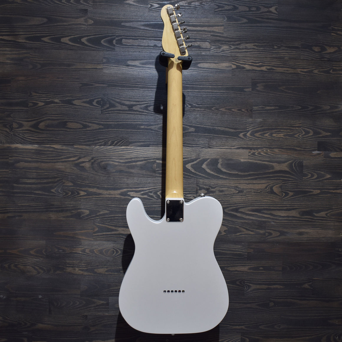 Caydence Discovery Triton Phantom White Satin