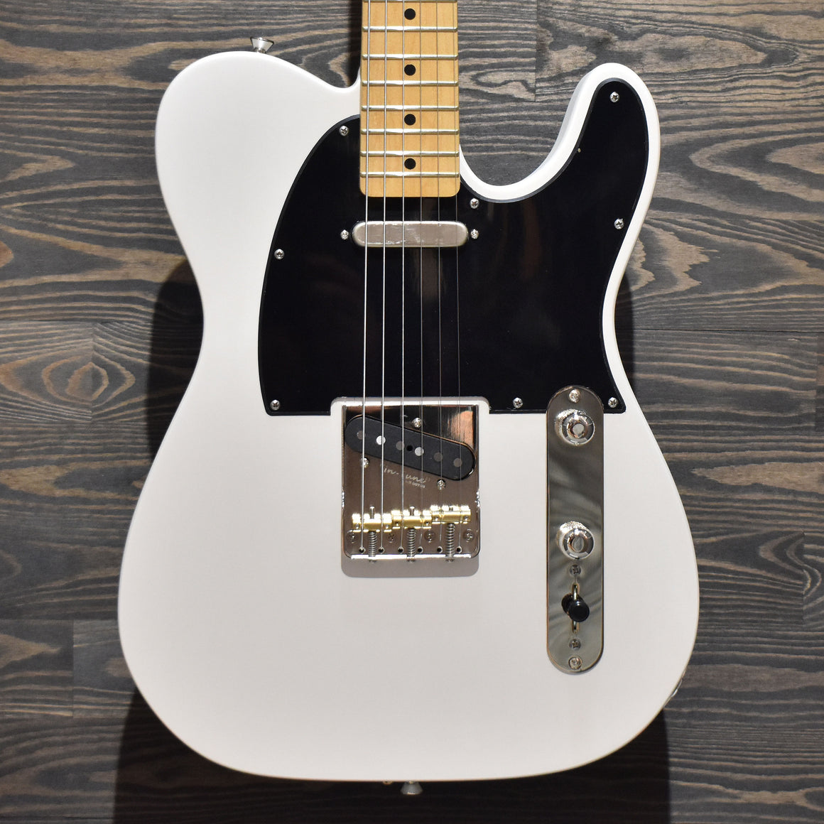 Caydence Discovery Triton Phantom White Satin