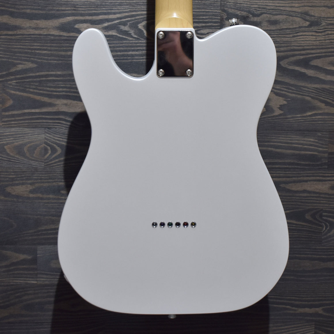 Caydence Discovery Triton Phantom White Satin
