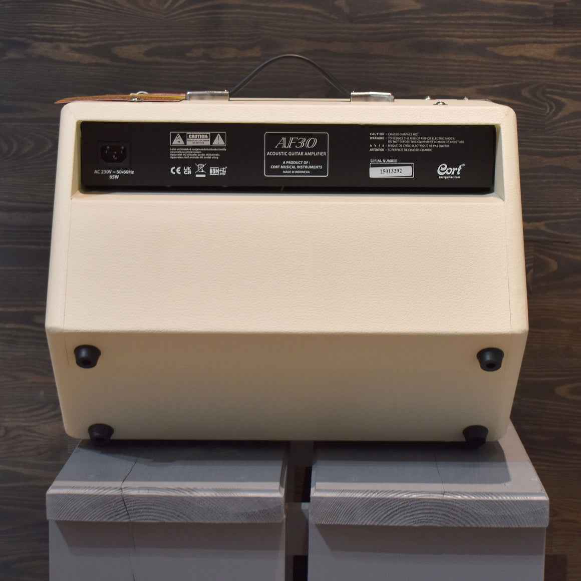 Cort AF30 Acoustic Guitar Amplifier