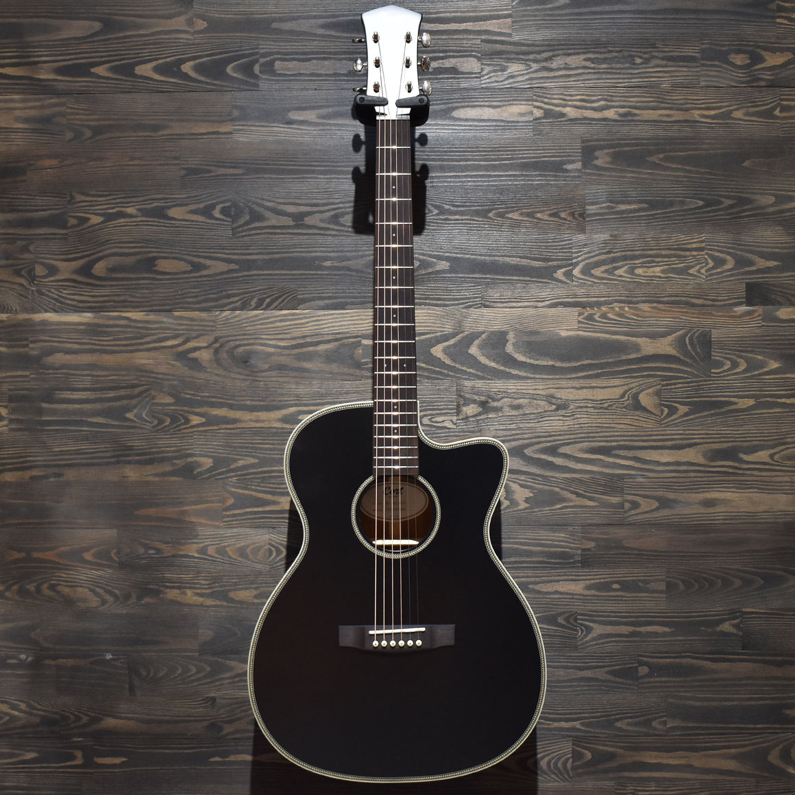 Cort Essence OC4 Black Top Semi Gloss Electro-Acoustic Guitar