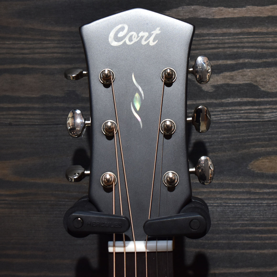 Cort Essence OC4 Black Top Semi Gloss Electro-Acoustic Guitar