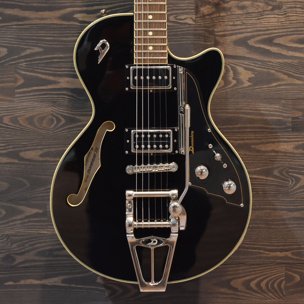 Duesenberg Starplayer III Black w/Hard Case (Pre-Owned)
