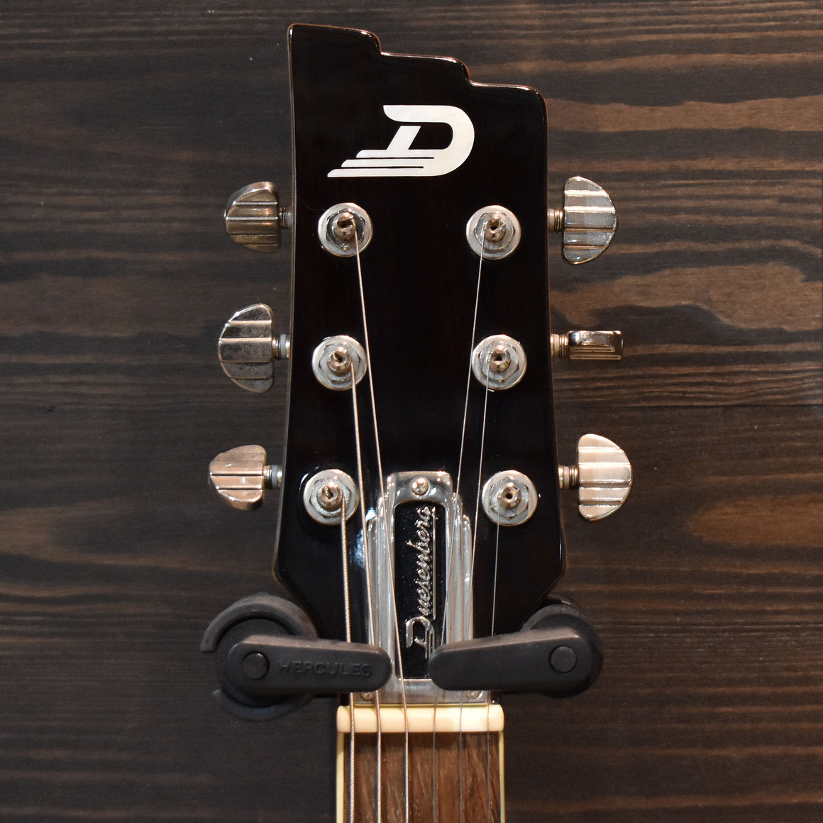 Duesenberg Starplayer III Black w/Hard Case (Pre-Owned)