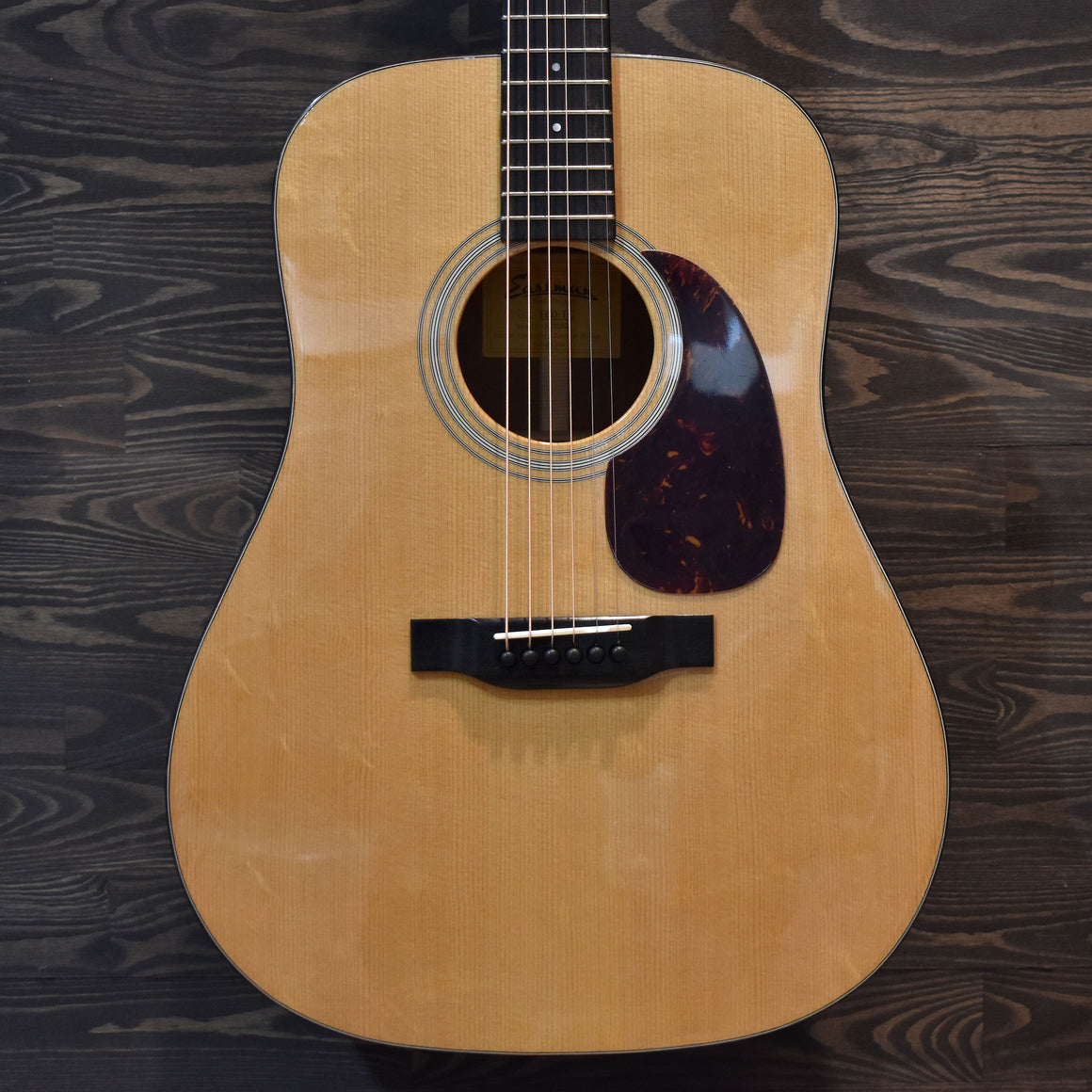 Eastman E6D-TC Acoustic Guitar W/Hard Case