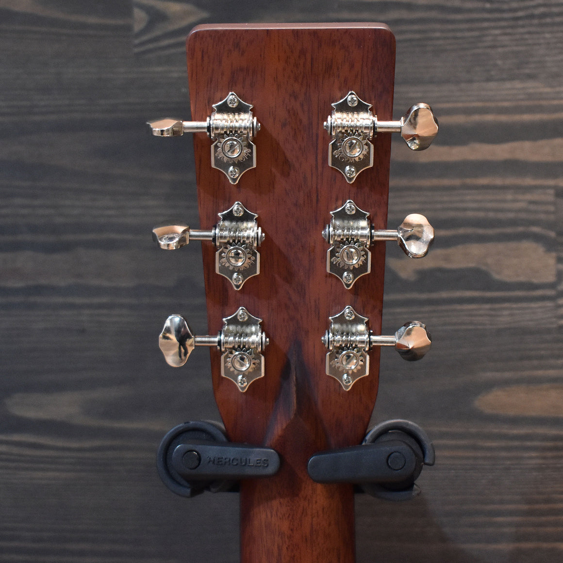 Eastman E6D-TC Acoustic Guitar W/Hard Case