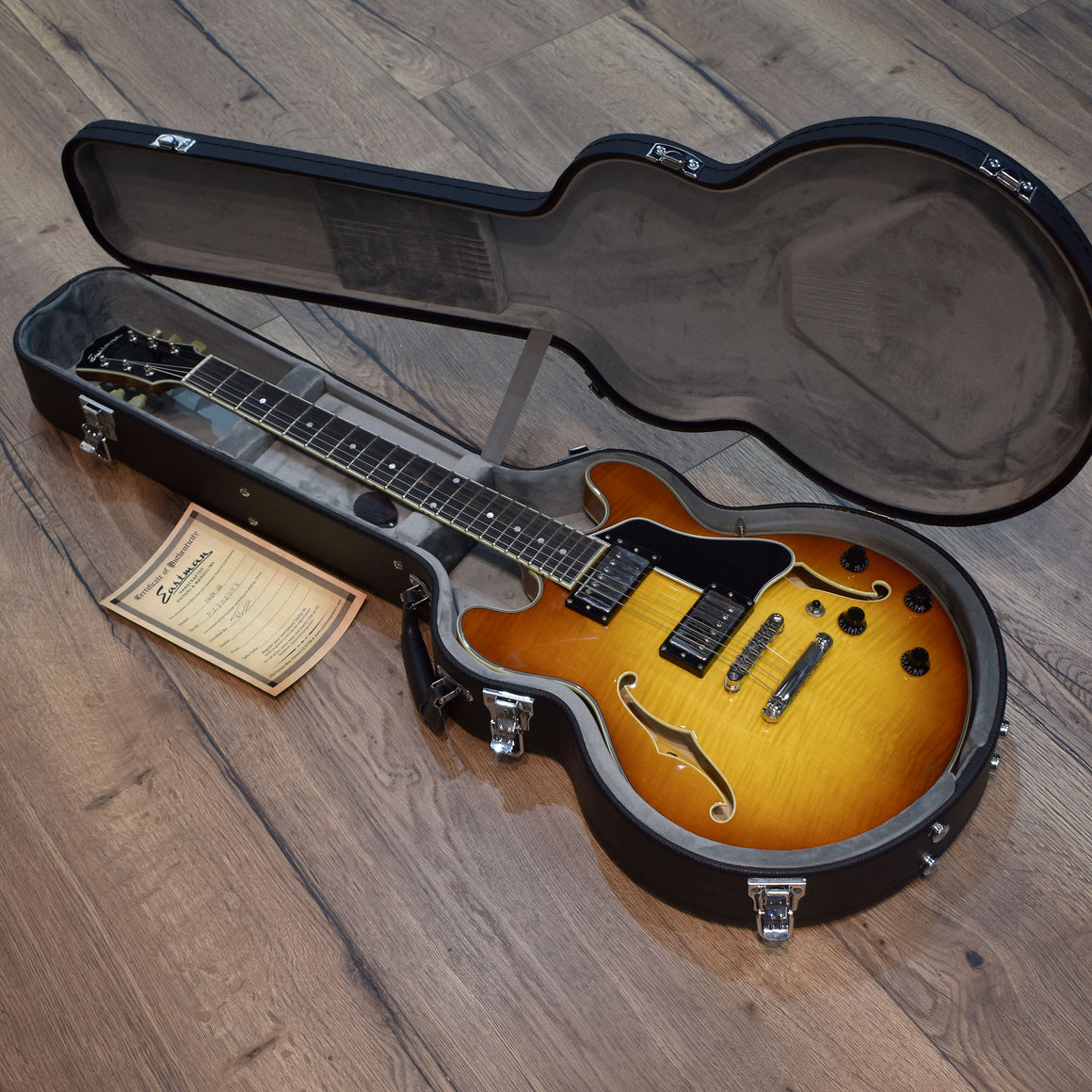 Eastman T484-GB Goldburst Electric Guitar w/Hard Case (Pre-Owned)