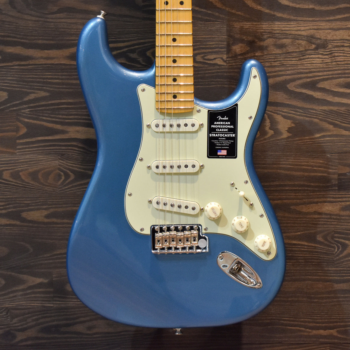 Fender American Professional Classic Stratocaster Faded Lake Placid Blue w/ Gig bag