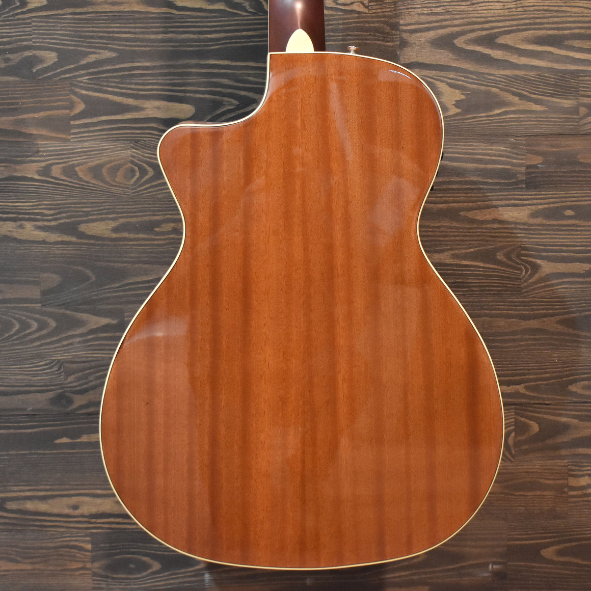 Fender Kingman Electro-Acoustic Bass Guitar Shaded Edge Burst