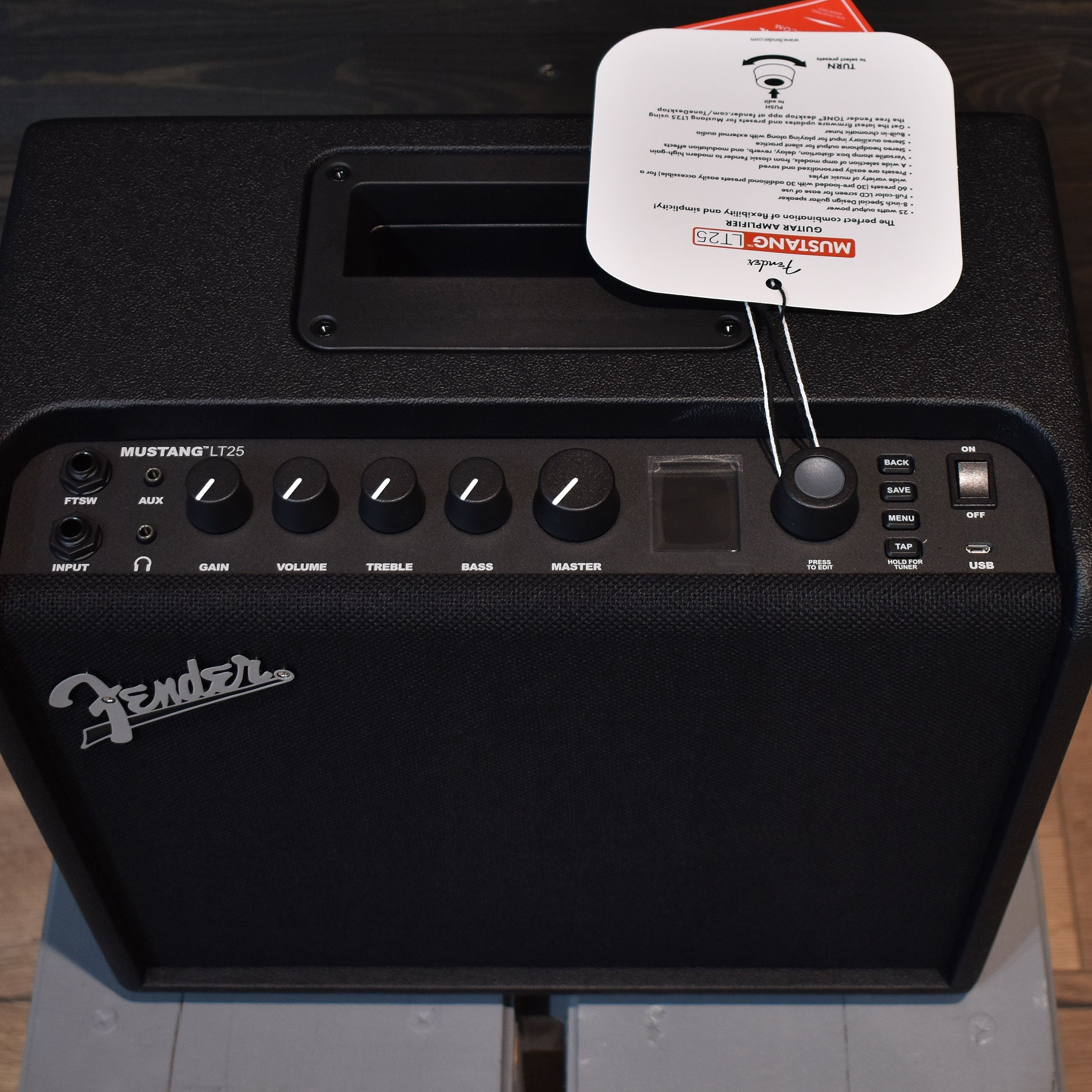 fender mustang lt25 pedals Fender Mustang LT25 Guitar Amplifier Black