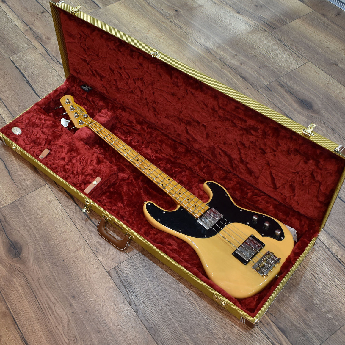 Fender Modern Player Telecaster Bass, MN, Butterscotch Blonde