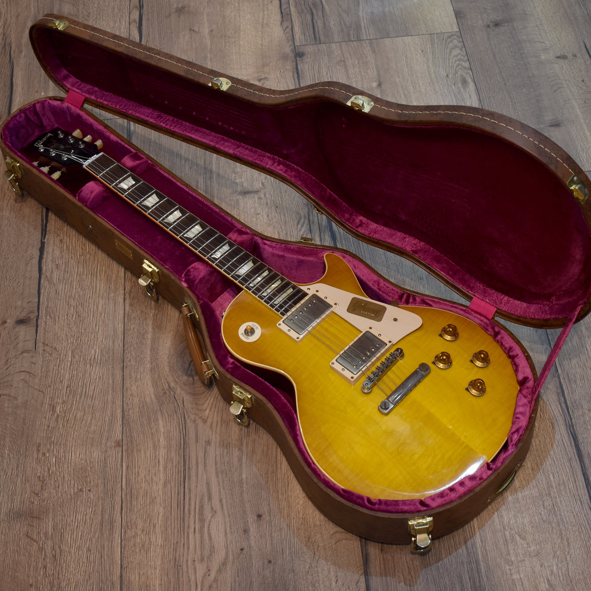 Gibson Custom Shop Historic R8 Les Paul Standard w/Hard Case (Pre-Owned)