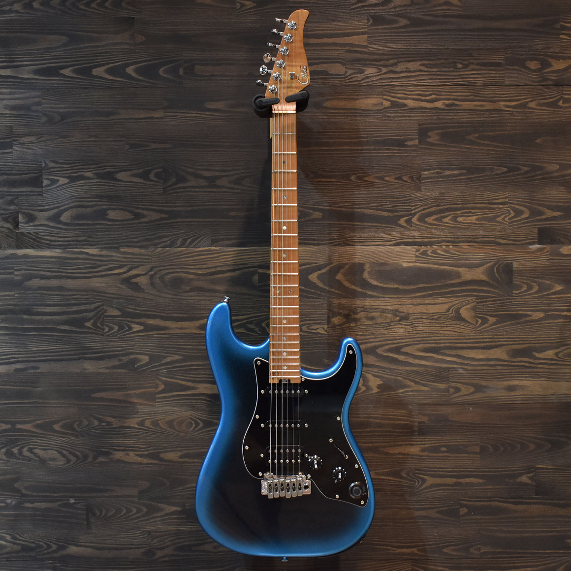 Mooer GTRS P800 Professional Intelligent Guitar Dark Night W/Gig Bag (Pre-Owned)