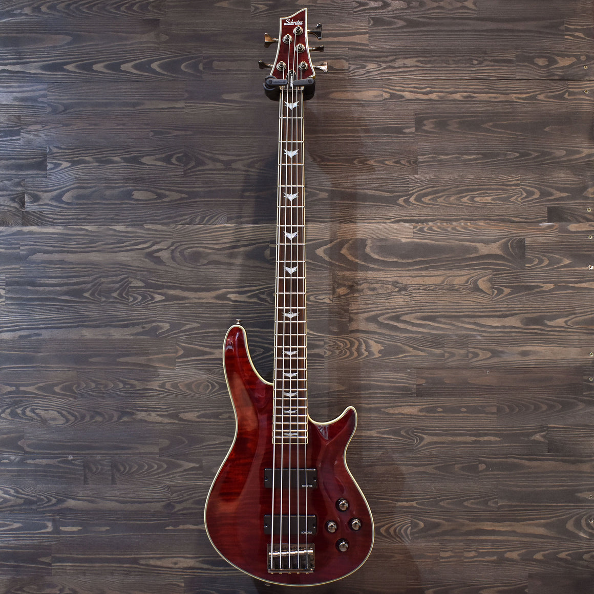 Schecter Diamond Series Omen Extreme 5 Electric Bass Guitar (Pre-Owned)