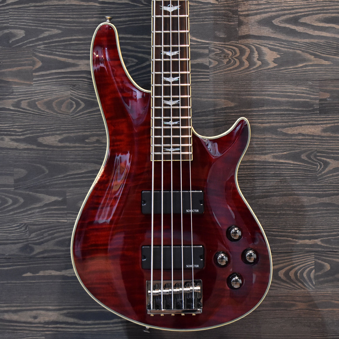 Schecter Diamond Series Omen Extreme 5 Electric Bass Guitar (Pre-Owned)