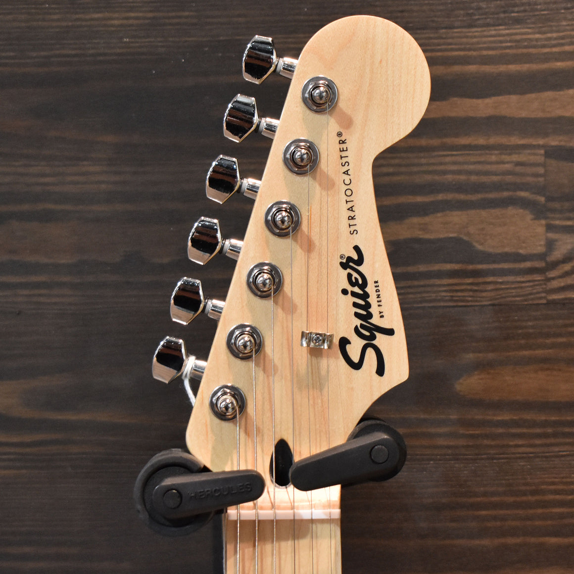 Squier Sonic Stratocaster 2-Tone-Sunburst Electric Guitar