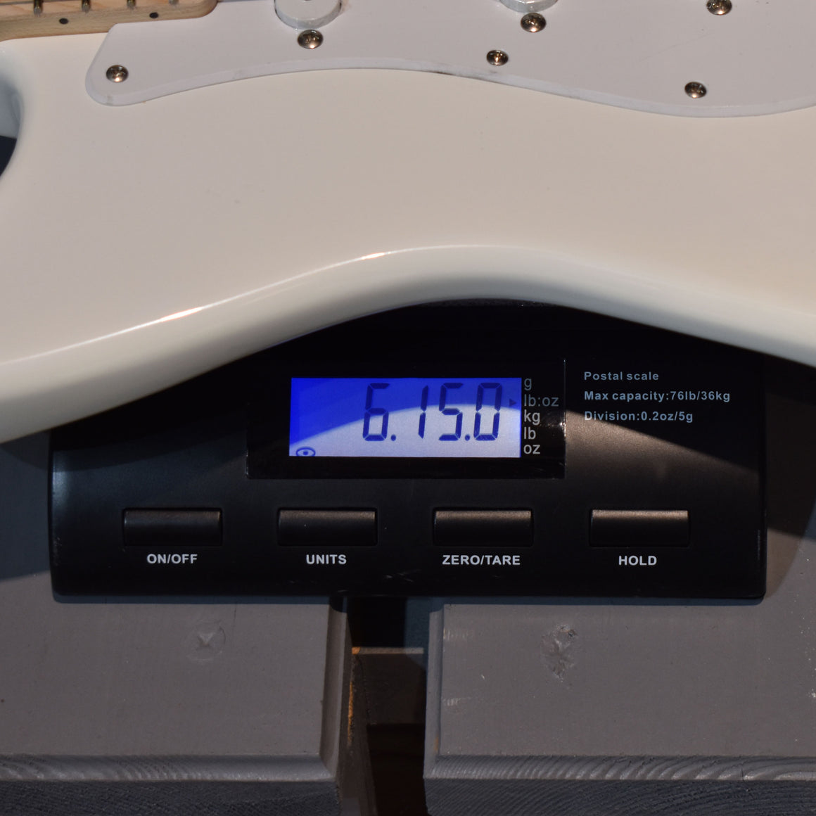 Squier Sonic Stratocaster HT Electric Guitar Arctic white