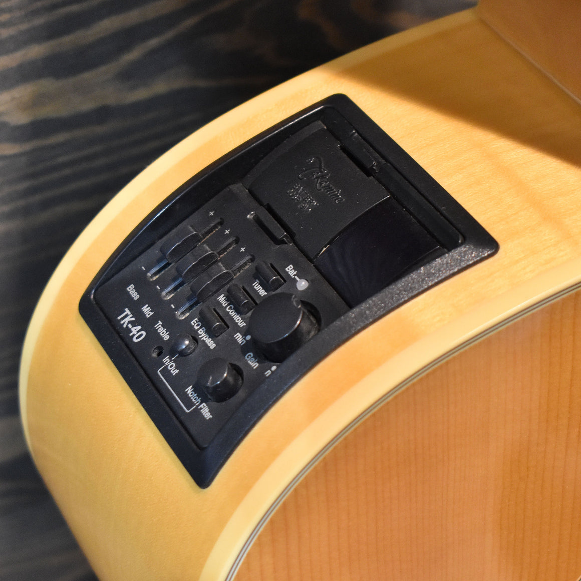 Takamine EG523SC Jumbo Electro-Acoustic Guitar (Pre-Owned)