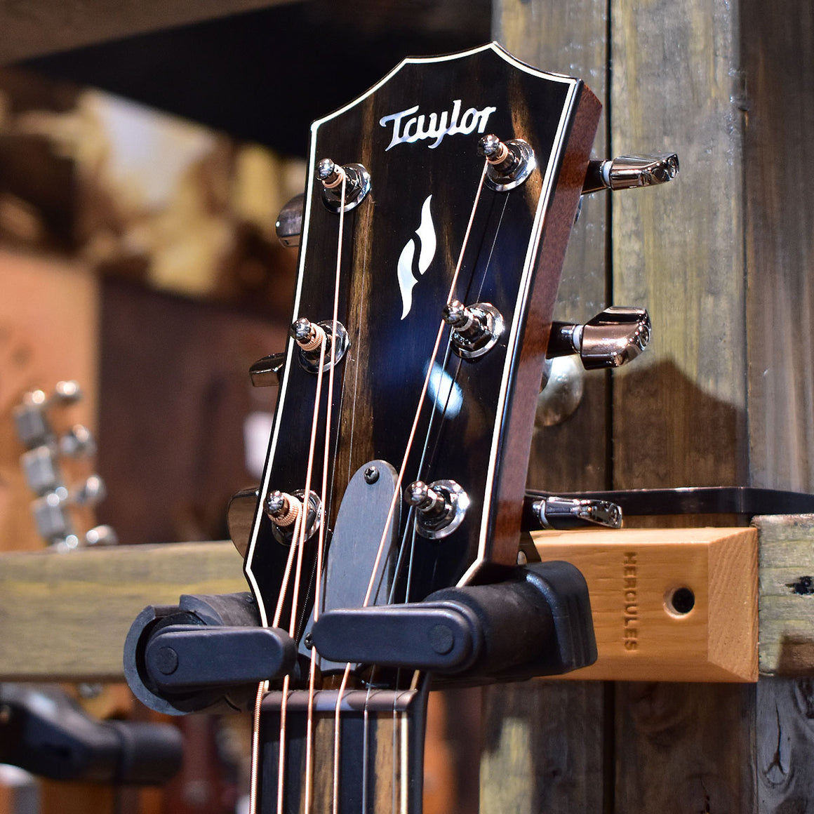 Taylor 814ce V-Class Bracing Grand Auditorium Electro Acoustic Guitar w/Hard Case