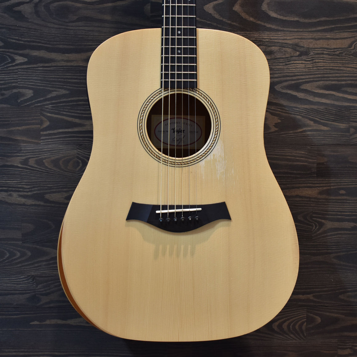Taylor A10e Electro-Acoustic Guitar w/Gig Bag (Pre-Owned)