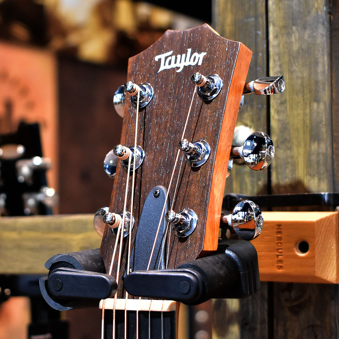 Taylor GS Mini-e Special Edition Caramel Burst Electro-Acoustic Guitar w/ Gig Bag