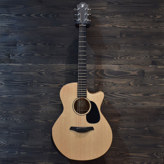 Furch Guitars Violet Deluxe GC-SM Electro-Acoustic Guitar W/Gig Bag