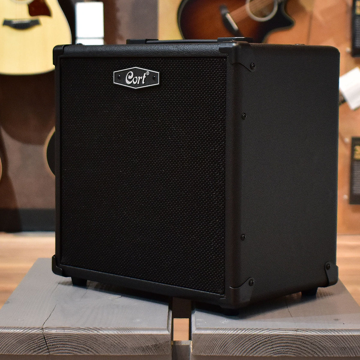 Cort CM20B Bass Amplifier - Black